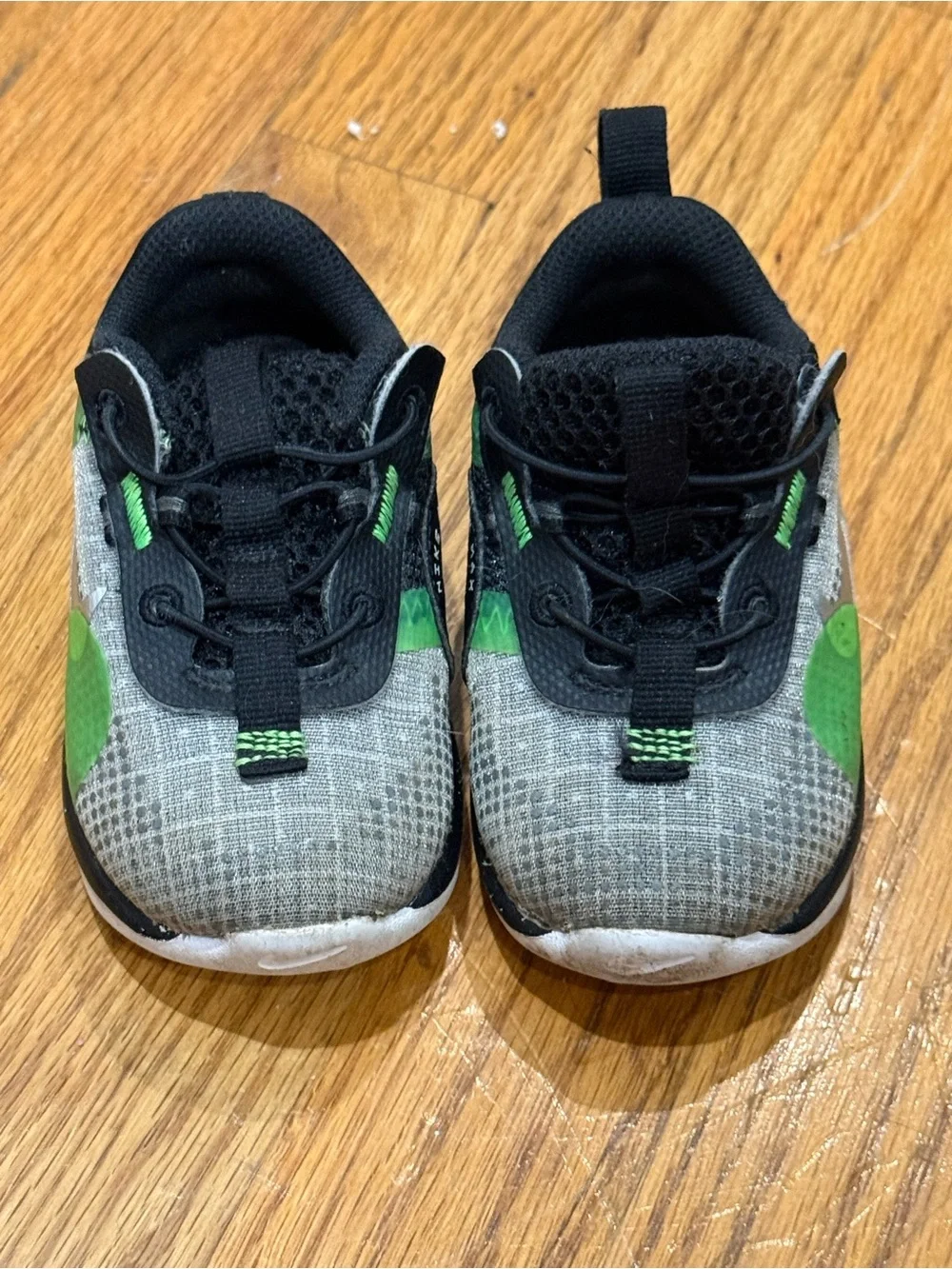 Nike Kids Air Max Sneaker - Black & Green